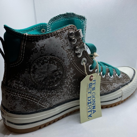 Converse - Picture 1 of 4